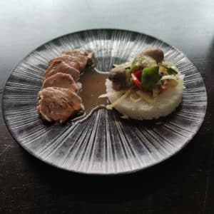 La Mie Dinette vous propose ce plat gourmand de filet mignon sauce au thym.